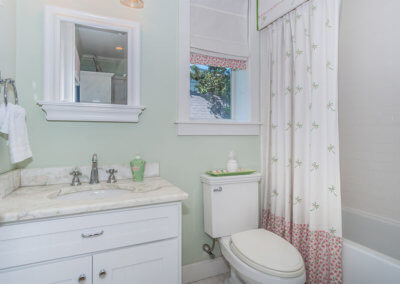 Hesperides Home-First Bathroom