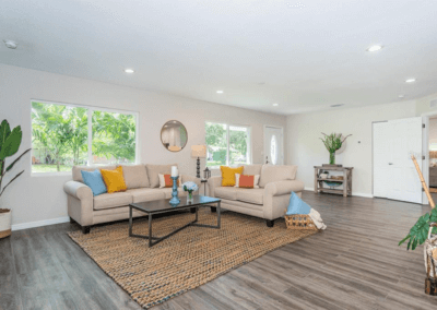 Wildwood-Living Room & Entry
