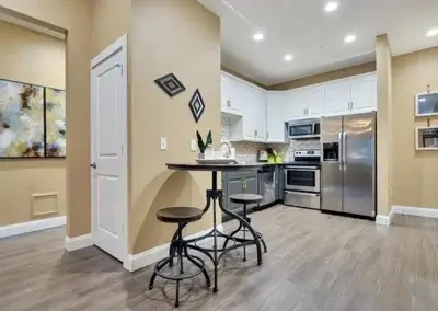 Lime Door Décor Tampa - Central Avenue Home Staging
