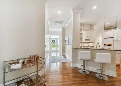 Lime Door Décor Tampa - Tennessee Avenue Home Staging