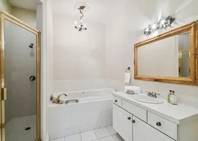 Lime Door Décor Tampa - Tennessee Avenue Home Staging