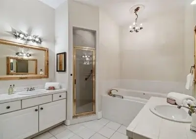 Lime Door Décor Tampa - Tennessee Avenue Home Staging