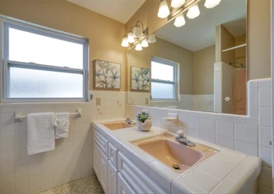 Seabreeze Primary Bath Staging