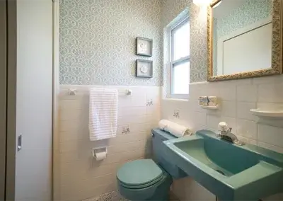 Seabreeze Bathroom Staging